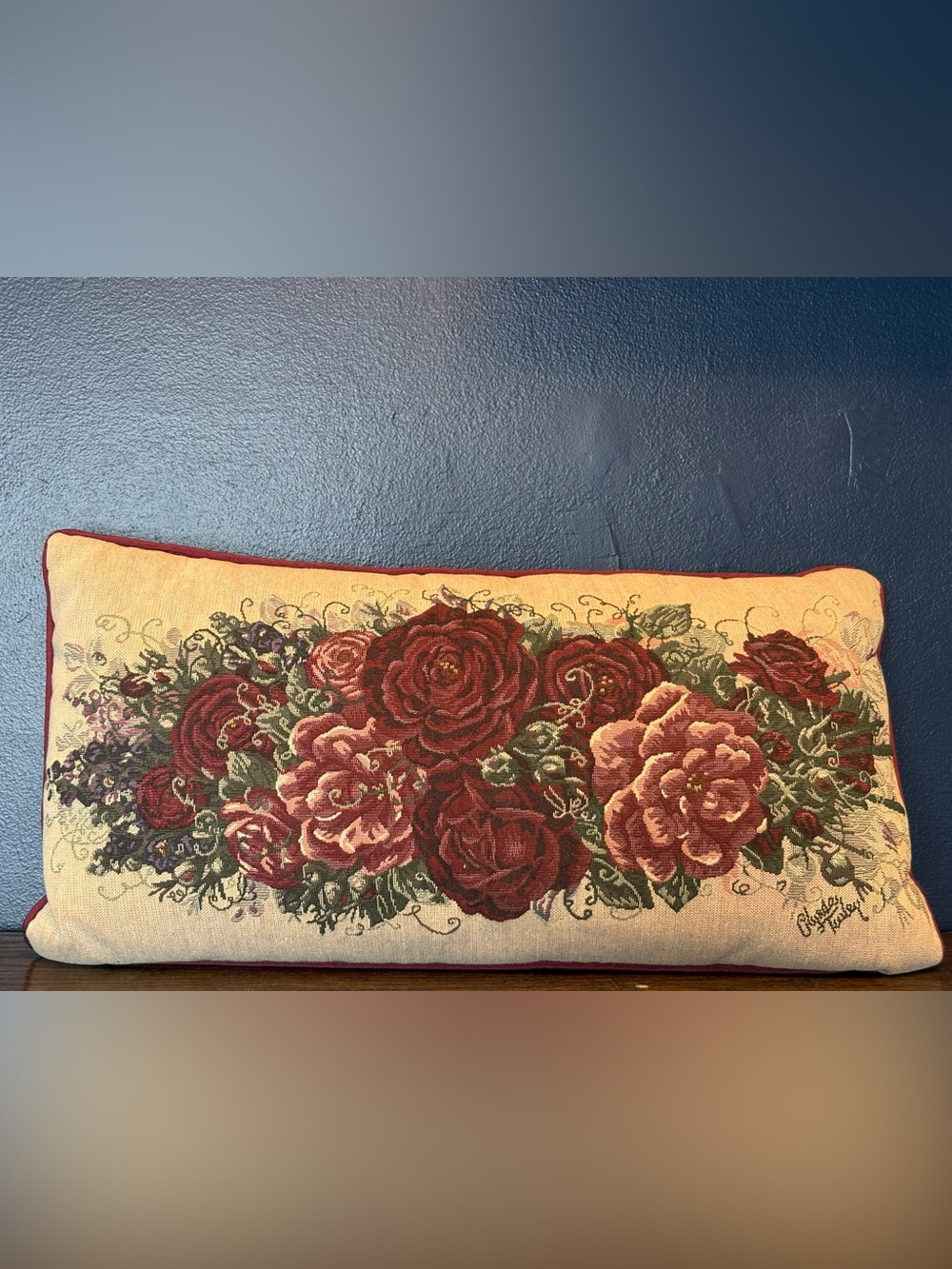 Glynda Turley Vintage Toss Pillow Tapestry Roses Excellent Condition
